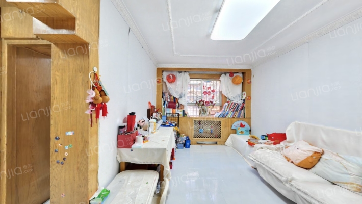 海纳家属院二手房实景图