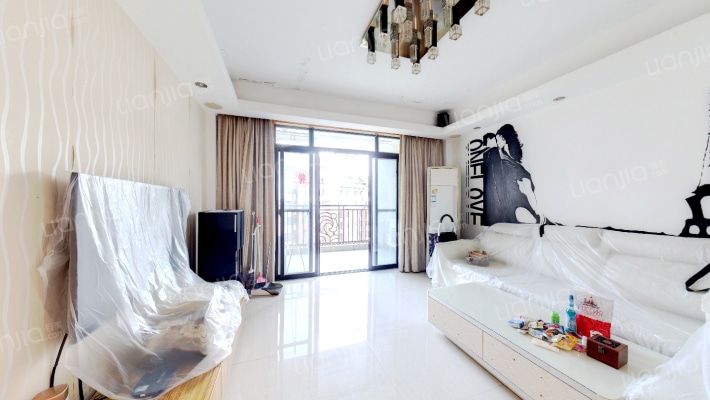 大华南湖公园世家一期二手房实景图