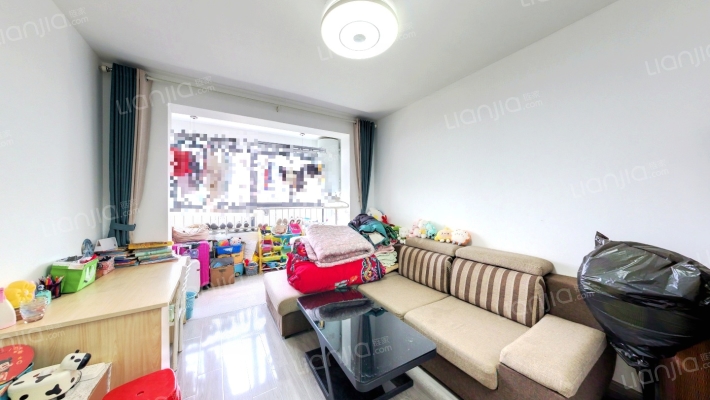 右岸景苑B区二手房实景图