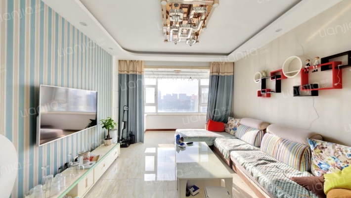 领秀蓝珀湖二手房实景图