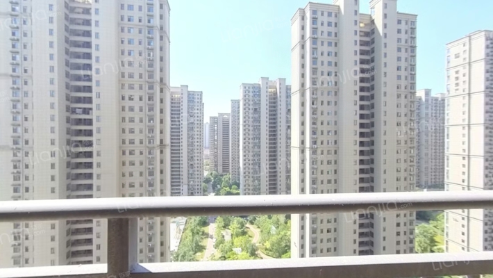 常绿·林溪美地二手房实景图