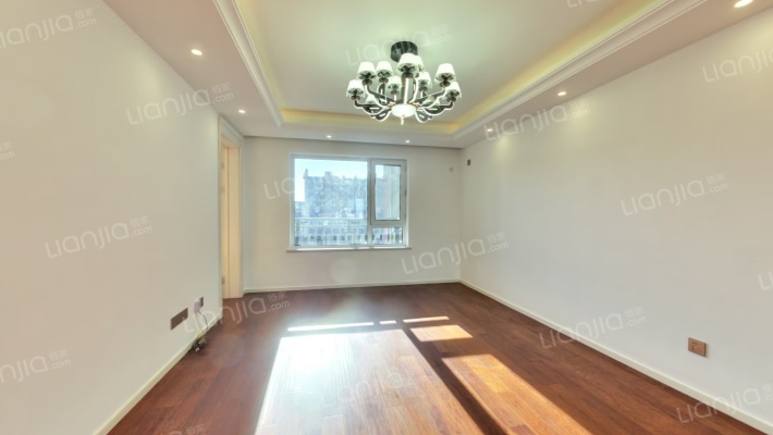 班芙花园二手房实景图