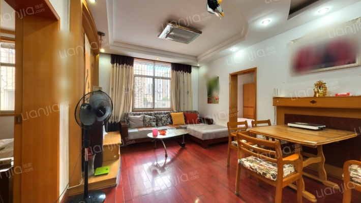 碧溪苑一期二手房实景图