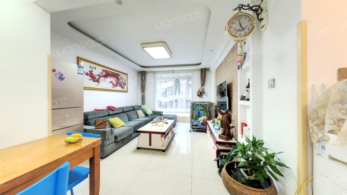 南北通透三居 精装自住标准 诚心出-客厅