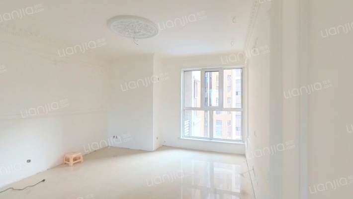 尚东国际二手房实景图