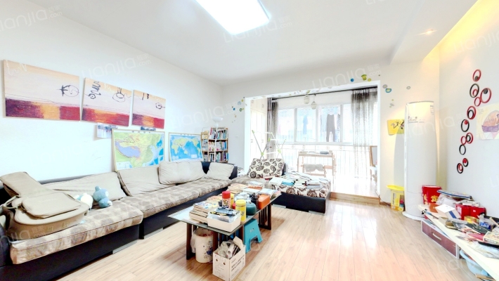 气象局宿舍二手房实景图