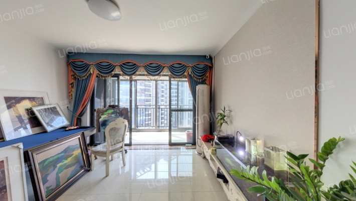 万豪水晶湾三期二手房实景图