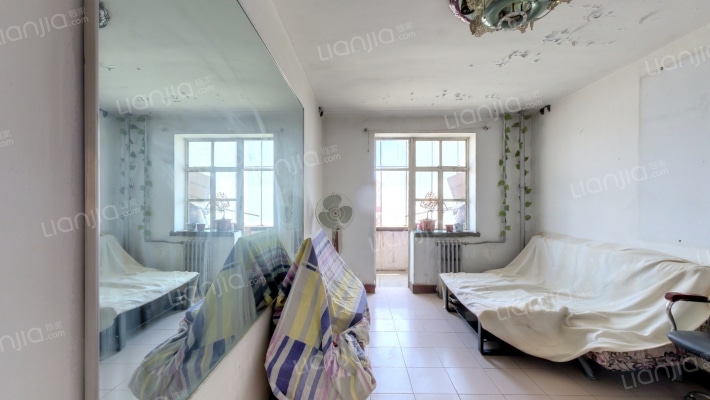 铝制品家属院二手房实景图