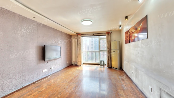 万年花城四期二手房实景图