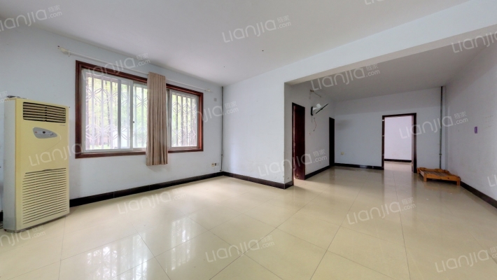 三六零七生活小区二手房实景图