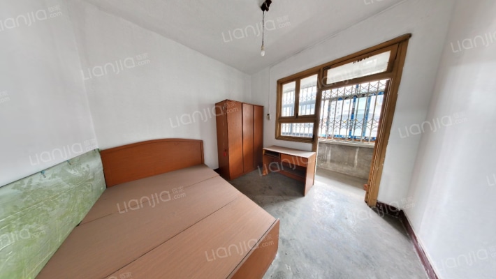 新鸿社区107号大院二手房实景图