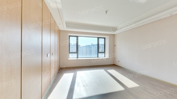 万科翡翠华章二手房实景图