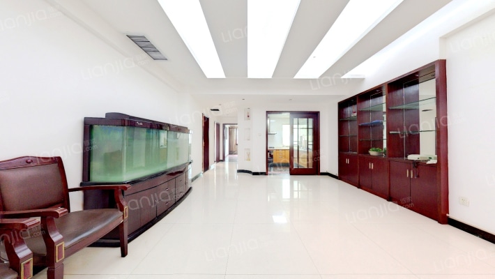 铭爵大厦二手房实景图