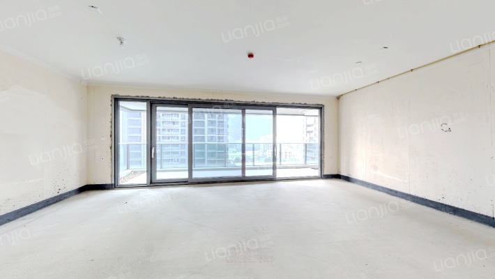 江山云起二手房实景图