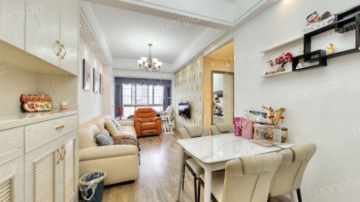 海联时代广场二手房实景图