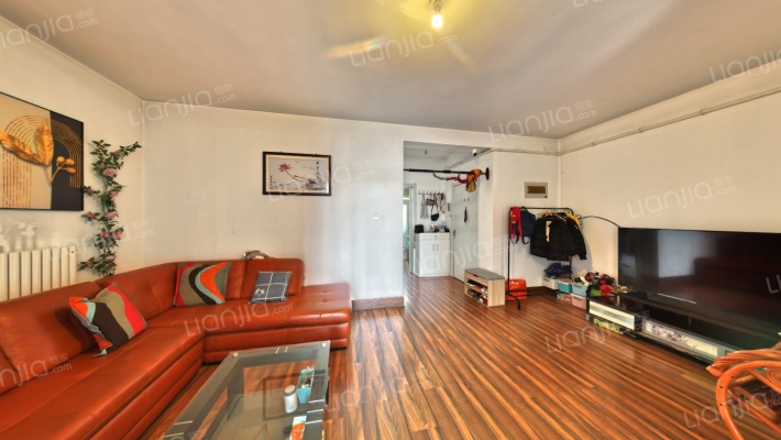 七里堡社区东区二手房实景图