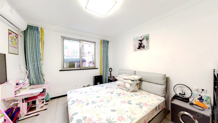 龙柏四村三小区二手房实景图