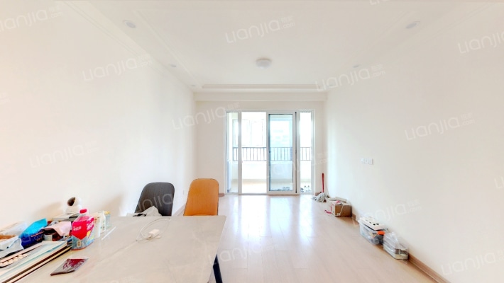 绿地柏仕公馆二手房实景图