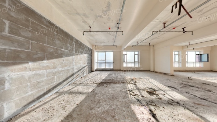 奥莱商务中心二手房实景图