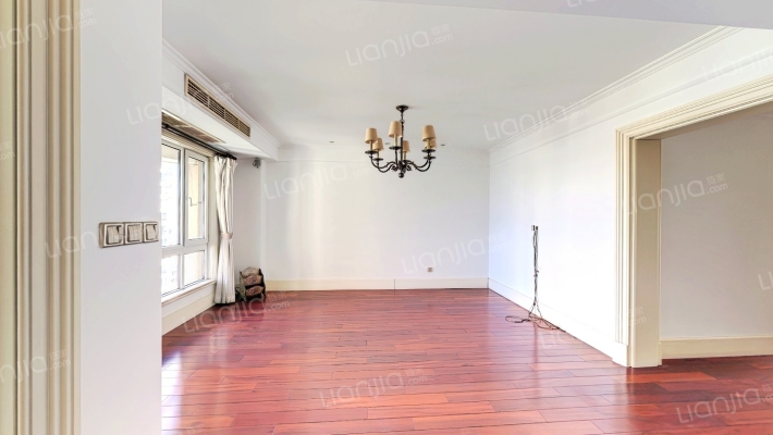 中瑞曼哈顿东区二手房实景图