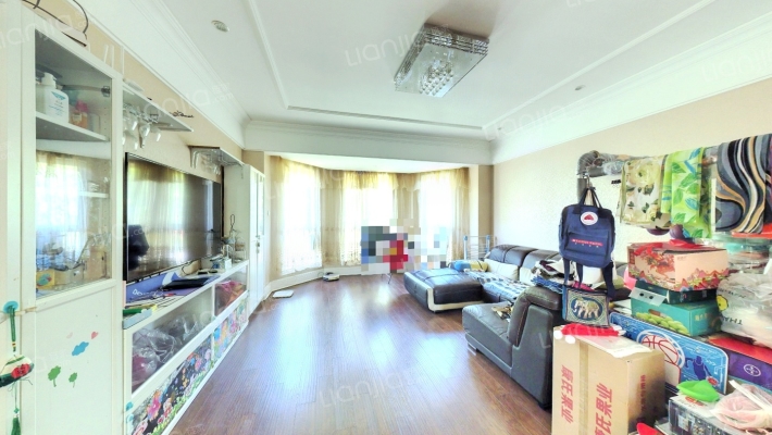 贝肯山斯茹园二手房实景图