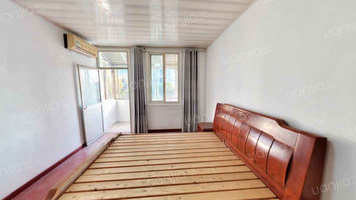 跃龙路91号院二手房实景图