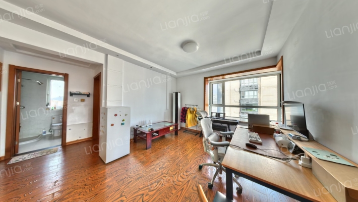 山河城海洋公园二手房实景图