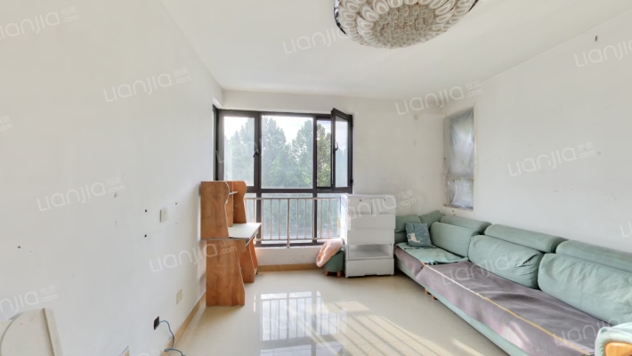 想象国际南区二手房实景图