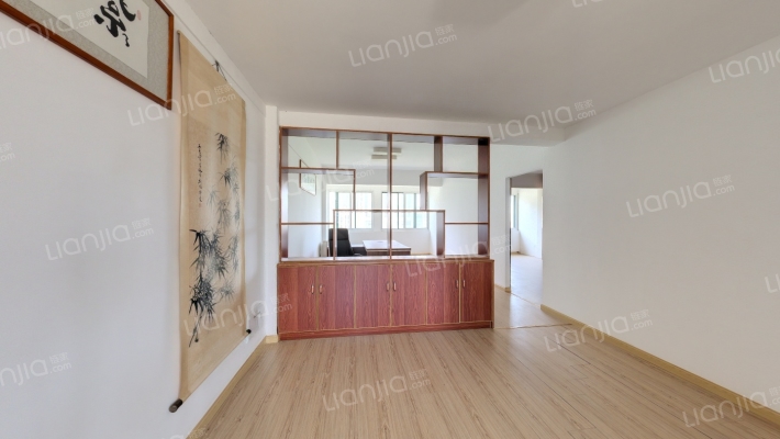 鸿鸣金属广场二手房实景图