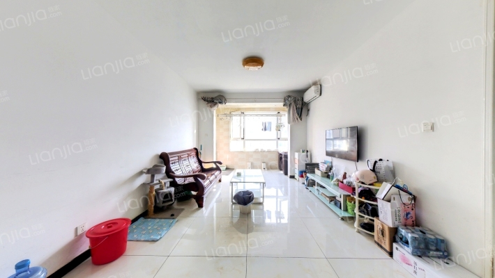 南北通透两居  简单装修   采光视野好-客厅