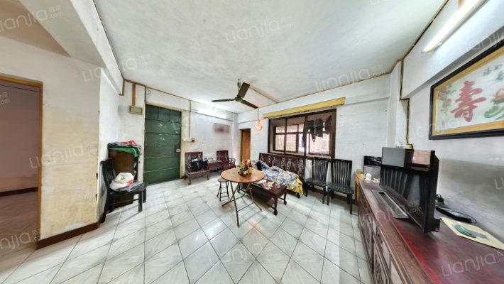 机械厂宿舍二手房实景图