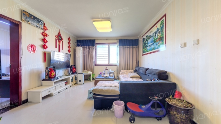 安泰新龙小区二手房实景图