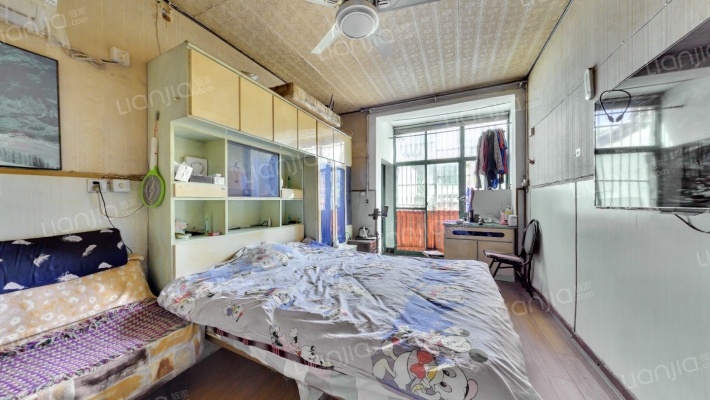 长卫小区二手房实景图