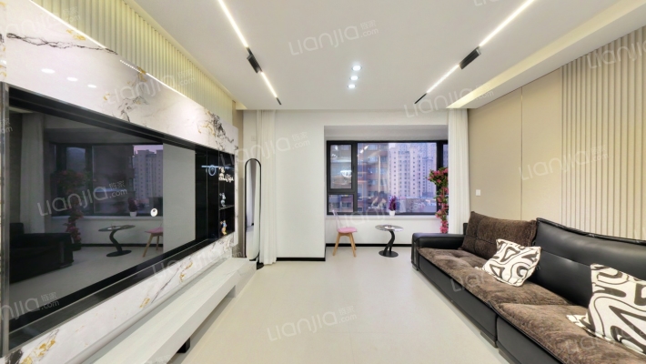 保利百合香湾B区二手房实景图