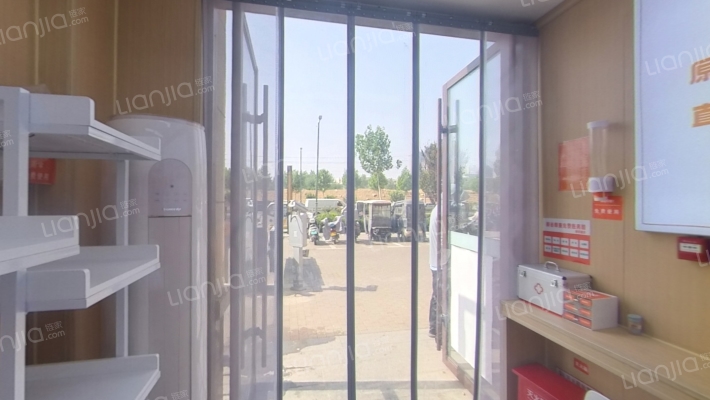 领创大地城二手房实景图