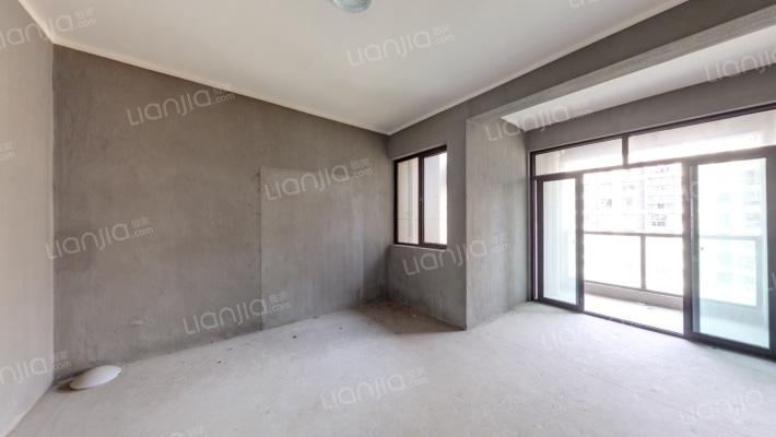 卢浮花园二手房实景图