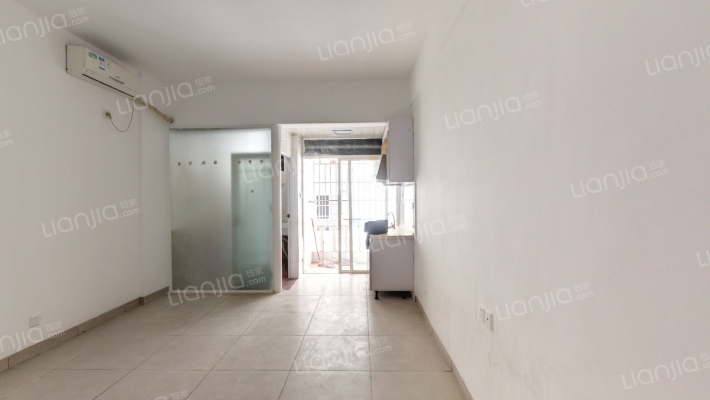 长润商务大厦二手房实景图