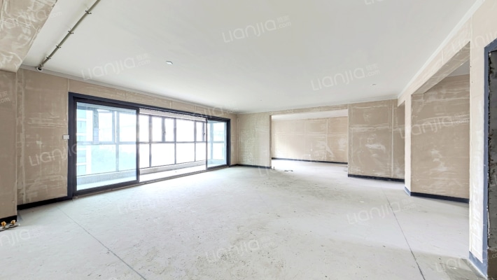 辉逸云庭二手房实景图