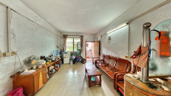 第三期教师职工楼二手房实景图