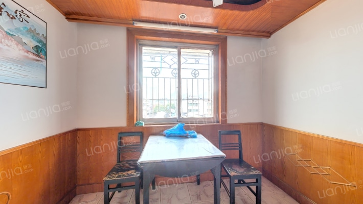 棋盘山路一百三十一号二手房实景图