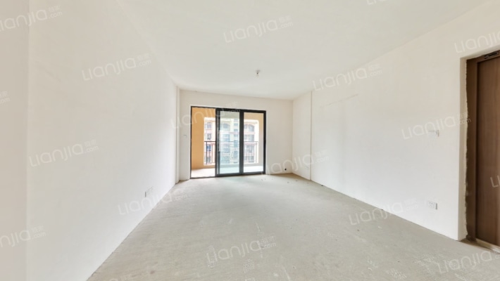 嘉合凤凰岛二手房实景图