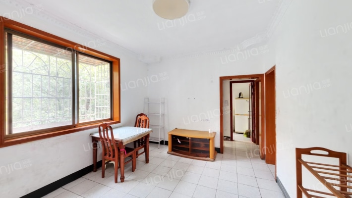 中国保险管理干部学院宿舍二手房实景图