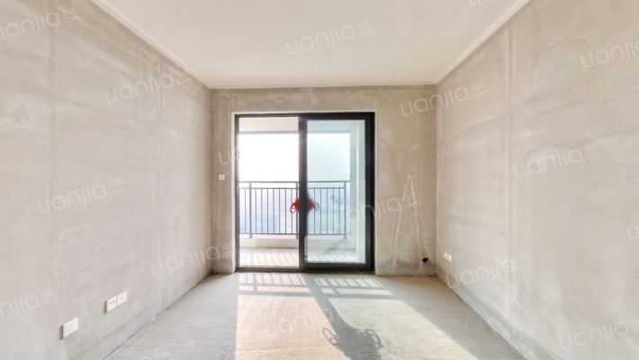 雅宝龙湖春江天玺二手房实景图