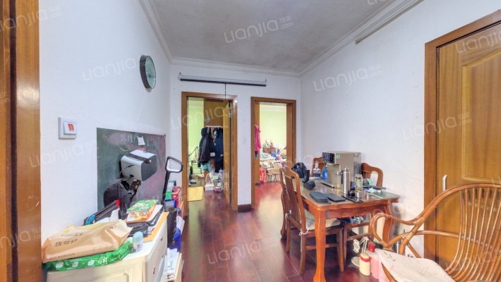 东一小区二手房实景图