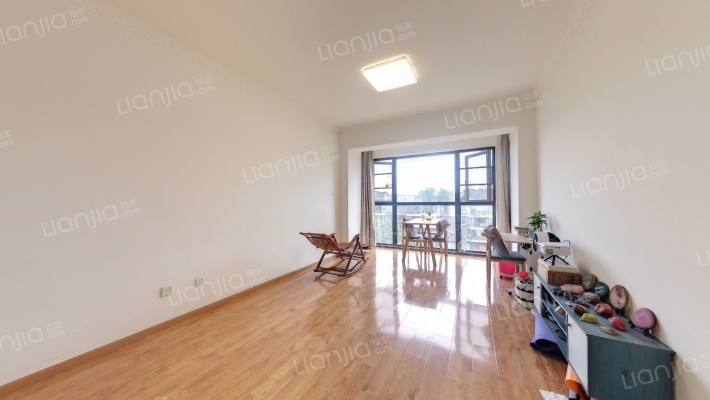 俊豪小区二手房实景图