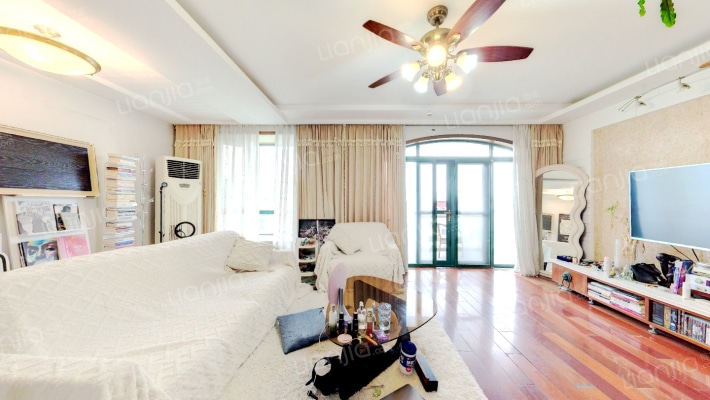 建飞花园三期二手房实景图