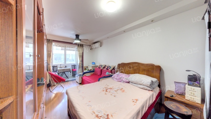 徐虹北路28弄二手房实景图