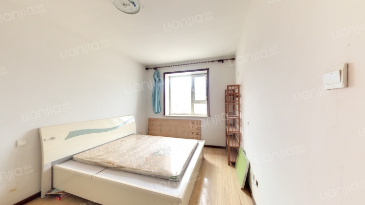 塞纳阳光F区二手房实景图