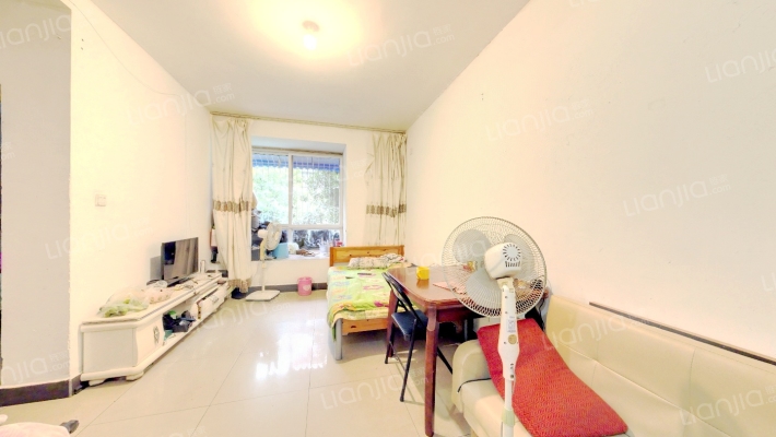 太平盛世B区二手房实景图