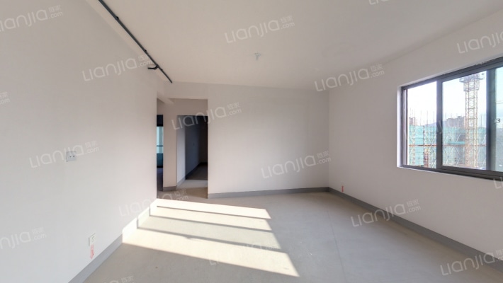 滨月轩一组团二手房实景图